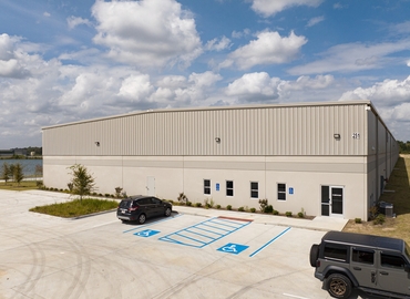40600 m² Commercial warehouse up for rent in Savannah, GA, Morgan Lakes Industrial Boulevard 251 (31322) - 1 | MatchOffice.com