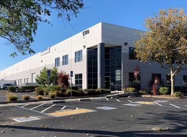 40600 m² Workshop space up for rent in Sacramento, CA, Overland Court 1500 (95691) - 0 | MatchOffice