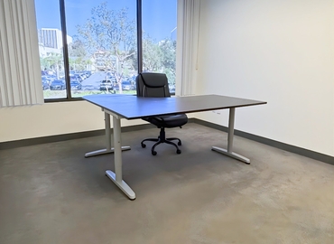 275 m² Business park in Newport Beach, CA, 260 Newport Center Drive (92660) - 15 | MatchOffice.com