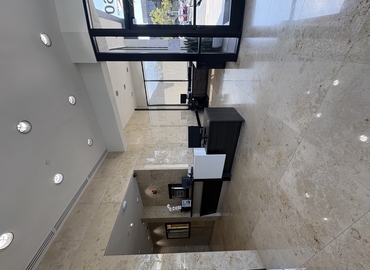 Office 260 Newport Center Drive 92660 Newport Beach, CA