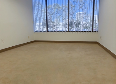 275 m² Co-working  in Newport Beach, CA, 260 Newport Center Drive (92660) - 10 | MatchOffice