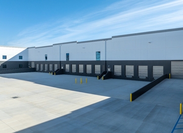 96666 m² Warehouse space up for rent in Fontana, CA, Banana Avenue 11179 (92337) - 0 | MatchOffice