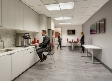 Office West Olive Avenue 3500 91505 Burbank, CA