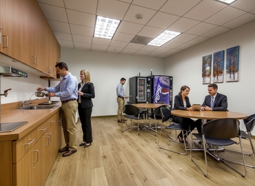 Office Turnberry Lane 27240 91355 Valencia, 	CA