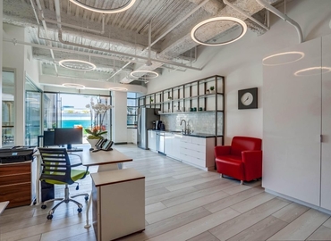 Virtual office space in Beverly Hills, CA, South Santa Monica Boulevard 9440 (90210) - 1 | MatchOffice.com