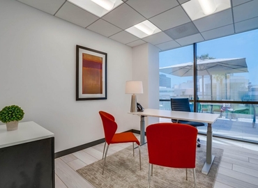 Virtual business address in Beverly Hills, CA, South Santa Monica Boulevard 9440 (90210) - 4 | MatchOffice