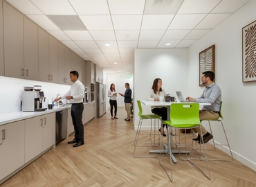  Conference hall in Woodland Hills, CA, Victory Boulevard 21300 (91367) - 7 | MatchOffice.com