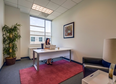  Conference hall in Valencia, 	CA, Turnberry Lane 27240 (91355) - 4 | MatchOffice.com
