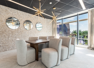 Office East Camelback Road 2325 85016 Phoenix, AZ