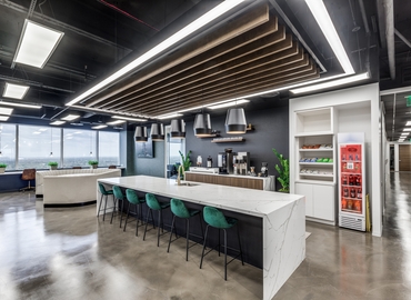 Office Greenway Plaza 24 77046 Houston Central, TX