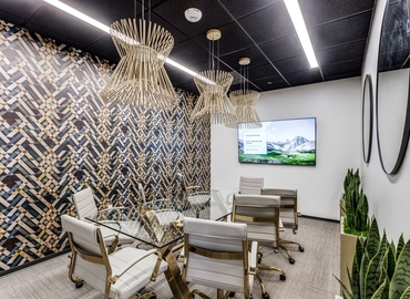 Office Greenway Plaza 24 77046 Houston Central, TX