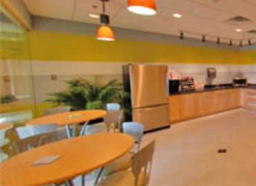 500 m² Business space building available to rent in Bensalem, PA, 501 Cambria Avenue (19020) - 2 | MatchOffice.com