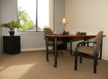 250 m² Serviced office building up for rent in Orlando, FL, 1802 North Alafaya Trail (32826) - 1 | MatchOffice