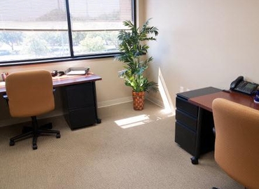 250 m² Business park property available to rent in Atlanta, GA, 4555 Mansell Road (30022) - 1 | MatchOffice.com