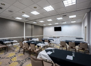  Conference hall in Huntsville, AL, University Drive 5903 (35806) - 1 | MatchOffice.com