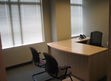 200 m² Business center property for rent in Arlington, VA, 1100 N. Glebe Road (22201) - 0 | MatchOffice.com