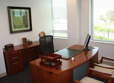 600 m² Business space place available to rent in Virginia Beach, VA, 4445 Corporation Lane (23462) - 0 | MatchOffice