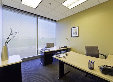 250 m² Business space property for rent in Atlanta, GA, 2002 Summit Blvd (30319) - 1 | MatchOffice