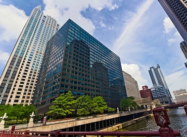 250 m² Business park building up for rent in Chicago, IL, 10 South Riverside Plaza (60606) - 0 | MatchOffice