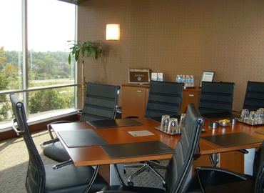 250 m² Business park building up for rent in Cincinnati, OH, 8044 Montgomery Road (45236) - 2 | MatchOffice