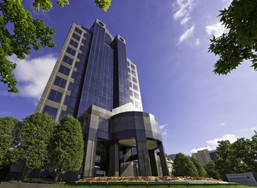 250 m² Business park building for rent in Dallas, TX, 2911 Turtle Creek Blvd. (75219) - 1 | MatchOffice