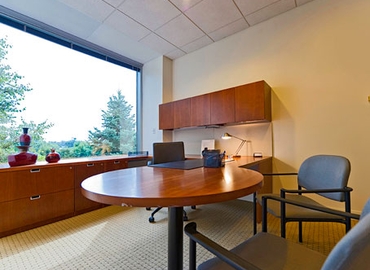 250 m² Business space building up for rent in Deerfield, IL, 500 Lake Cook Road (60015) - 1 | MatchOffice