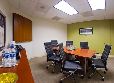 250 m² Business park building available to rent in Deerfield, IL, 500 Lake Cook Road (60015) - 4 | MatchOffice.com