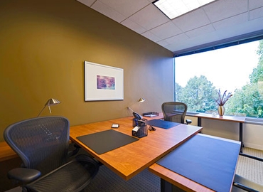 250 m² Business center place up for rent in Deerfield, IL, 500 Lake Cook Road (60015) - 3 | MatchOffice.com