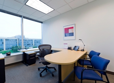 250 m² Business center building available to rent in Ft. Washington, PA, 500 Office Center Drive (19034) - 1 | MatchOffice