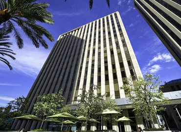 250 m² Business space place up for rent in Beverly Hills, 1800 Century Park East (90067) - 1 | MatchOffice