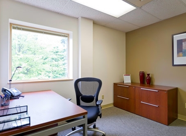 250 m² Business park building up for rent in Maumee, OH, 1690 Woodland Drive (43537) - 3 | MatchOffice.com