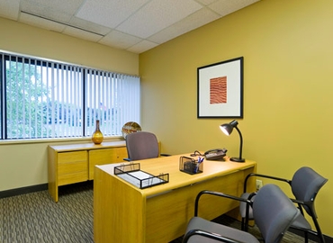 250 m² Business center in Melville, NY, 200 Broadhollow Road (11747) - 1 | MatchOffice.com