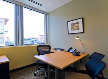 250 m² Business center place up for rent in Pearland, TX, 11200 Broadway (77584) - 2 | MatchOffice.com