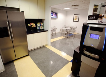 250 m² Business center in New York Midtown West, NY, 1325 Avenue of the Americas (10019) - 9 | MatchOffice.com