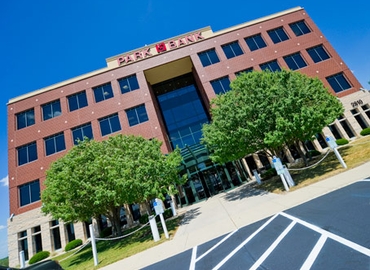 250 m² Serviced office in Madison,	 WI, 2810 Crossroads Dr (53718) - 1 | MatchOffice.com
