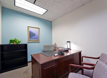 250 m² Serviced office place for rent in Oak Brook, IL, 1415 West 22nd Street (60523) - 1 | MatchOffice