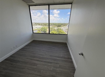 Office 10th Avenue North 2328 33461 Lake Worth Beach