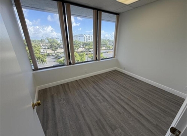 Office 10th Avenue North 2290 33461 Lake Worth Beach