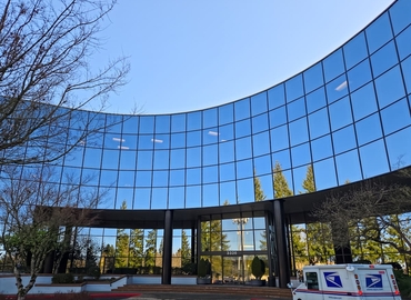 10 m² Business park in Bellevue, WA, 3326 160th Ave SE (98007) - 1 | MatchOffice.com