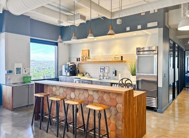 10 m² Coworking  in Burbank, CA, 3900 W Alameda (91505) - 5 | MatchOffice