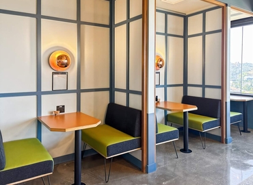 10 m² Coworking  in Burbank, CA, 3900 W Alameda (91505) - 12 | MatchOffice.com