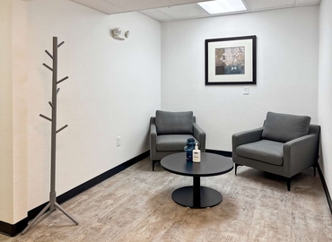 10 m² Coworking space  in Henderson, NV, 6301 Mountain Vista Street (89014) - 5 | MatchOffice.com