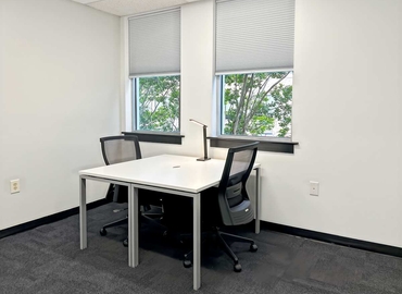 10 m² Co-working  in Charlotte, 2303 W Morehead (28208) - 6 | MatchOffice