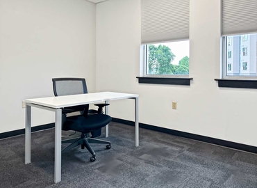 10 m² Coworking  in Charlotte, 2303 W Morehead (28208) - 11 | MatchOffice