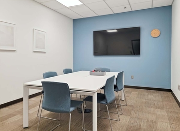 10 m² Co-working  in West Allis, WI, 10920 W Lincoln Avenue (53227) - 2 | MatchOffice.com