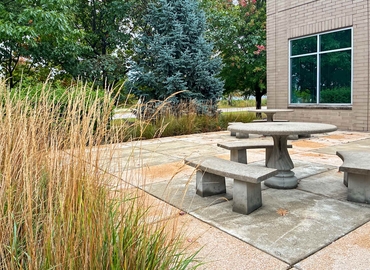 10 m² Shared workspace  in Hoffman Estates, IL, 5400 Prairie Stone Parkway (60192) - 13 | MatchOffice.com