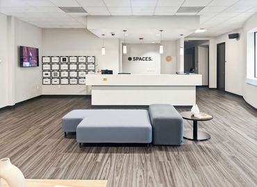 10 m² Shared office  in Fresno, CA, 265 E River Park Circle (93720) - 1 | MatchOffice.com