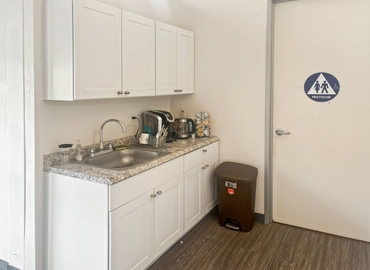 10 m² Business park in Carlsbad, CA, 918 Mission Ave (92054) - 3 | MatchOffice