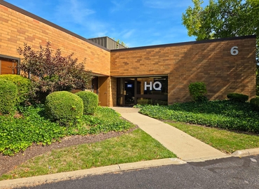 10 m² Shared workspace  in Strongsville, 7055 Engle Rd (44130) - 3 | MatchOffice