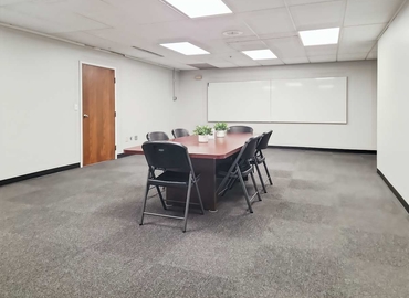 10 m² Coworking space  in Brookfield, WI, 120 Bishops Way (53005) - 8 | MatchOffice.com